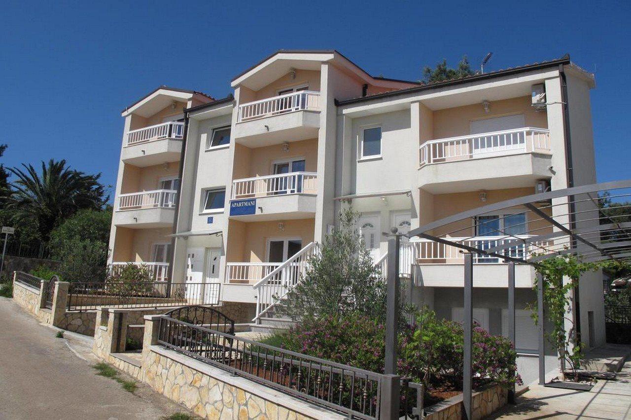 Apartments Mia Stari Grad  Luaran gambar