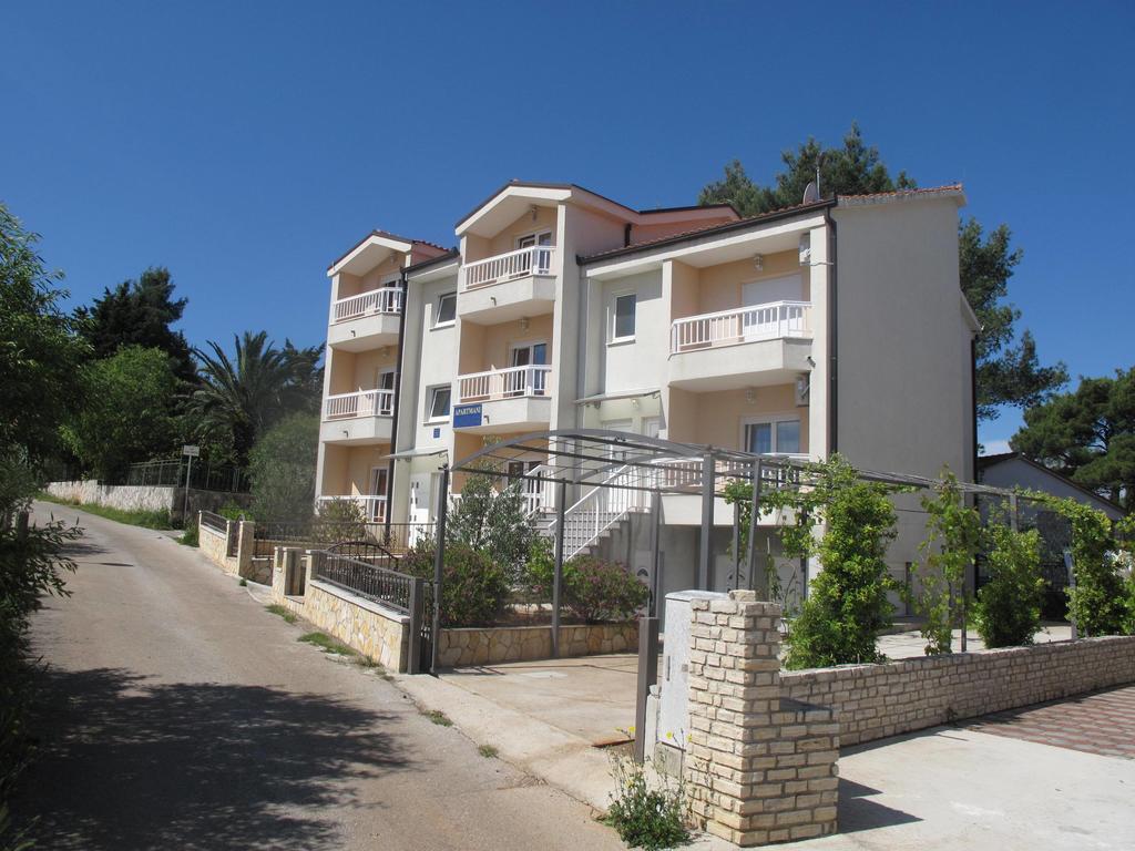 Apartments Mia Stari Grad  Luaran gambar