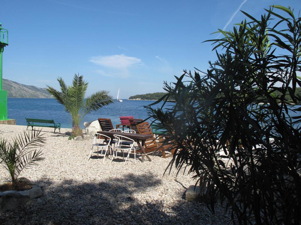 Apartments Mia Stari Grad  Luaran gambar