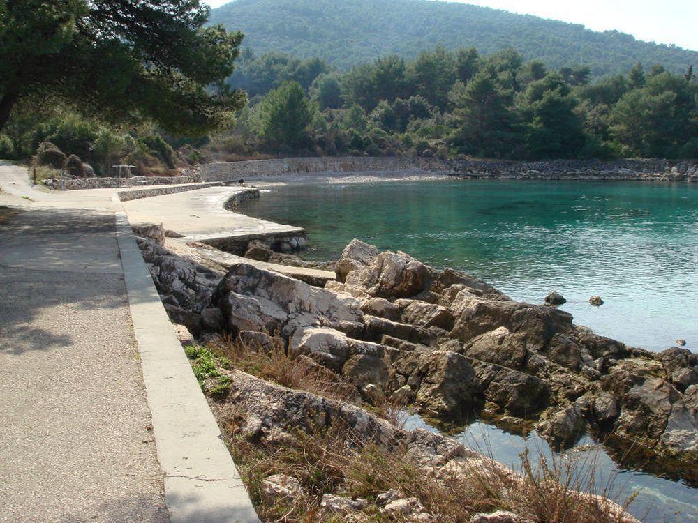 Apartments Mia Stari Grad  Luaran gambar