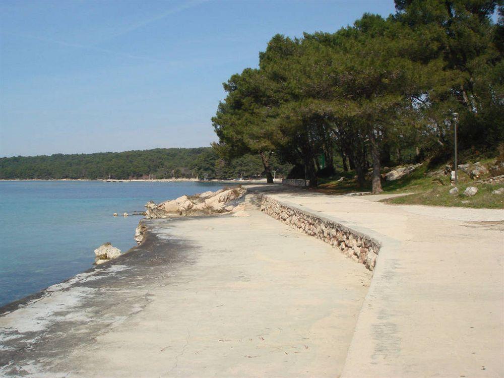 Apartments Mia Stari Grad  Luaran gambar