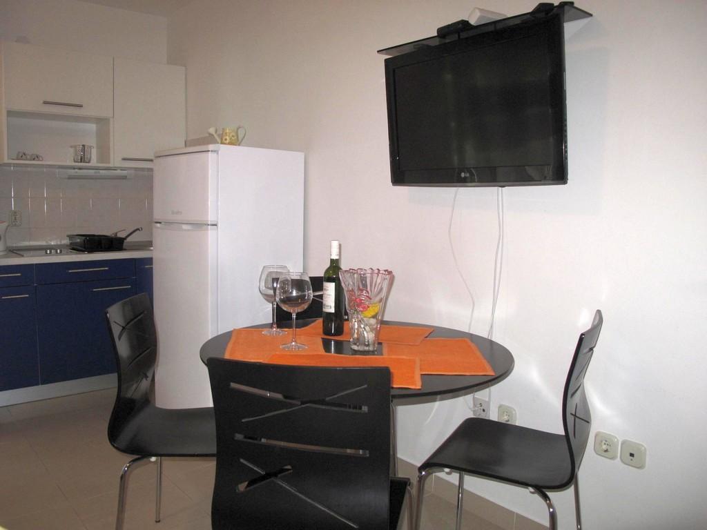 Apartments Mia Stari Grad  Luaran gambar