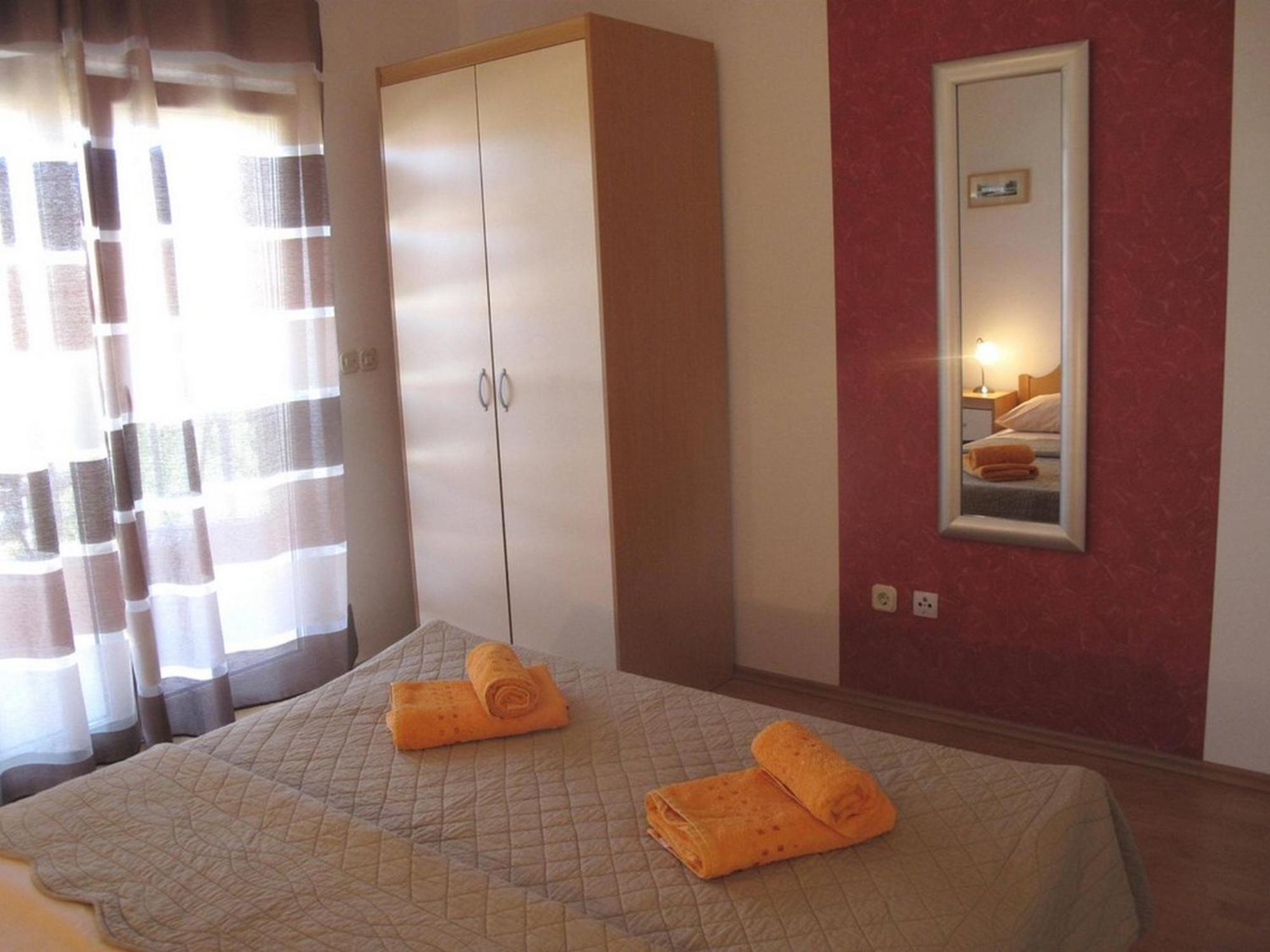 Apartments Mia Stari Grad  Bilik gambar
