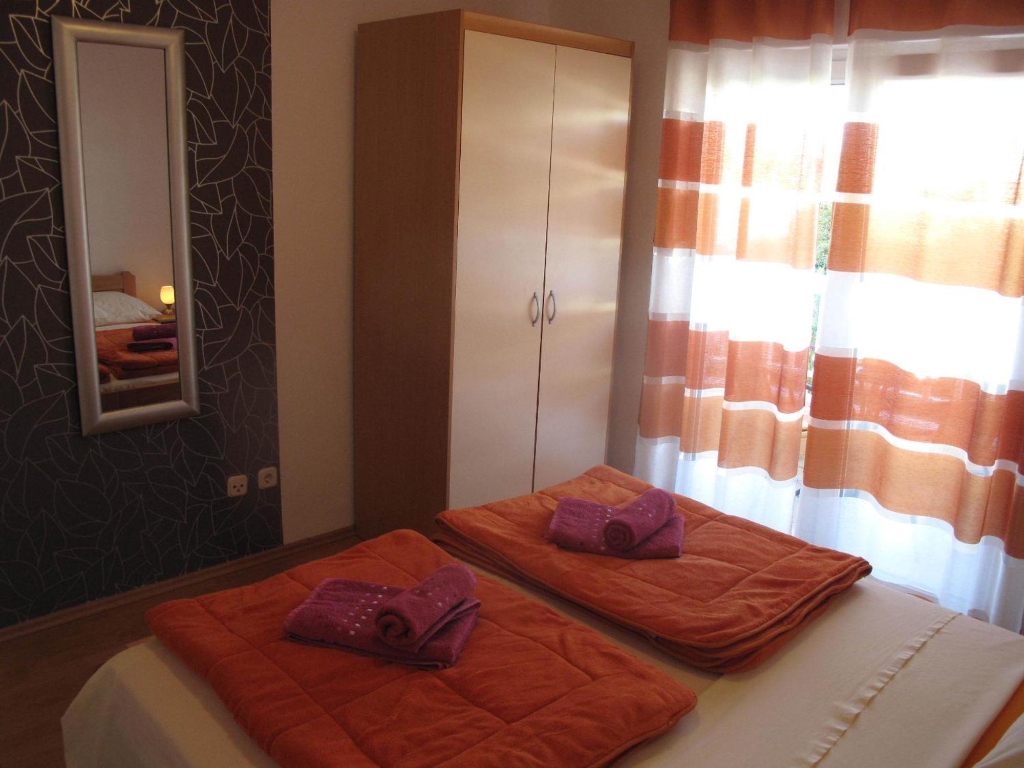 Apartments Mia Stari Grad  Bilik gambar