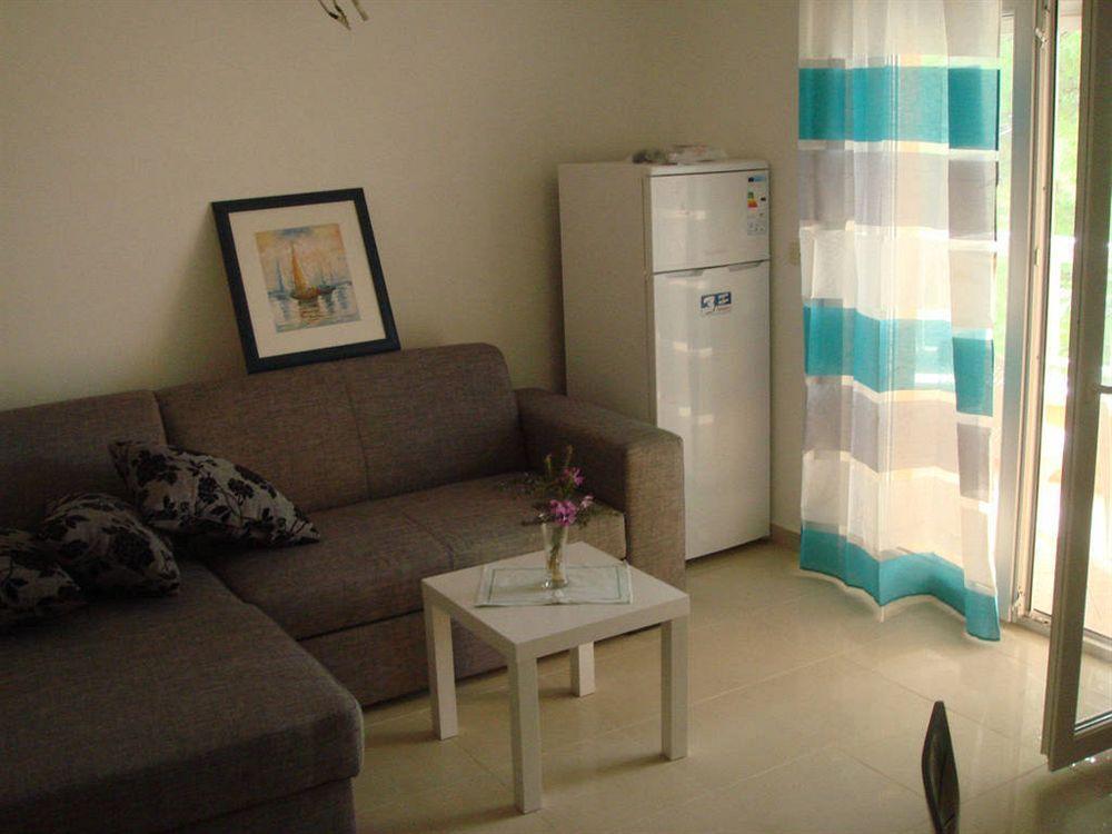 Apartments Mia Stari Grad  Luaran gambar