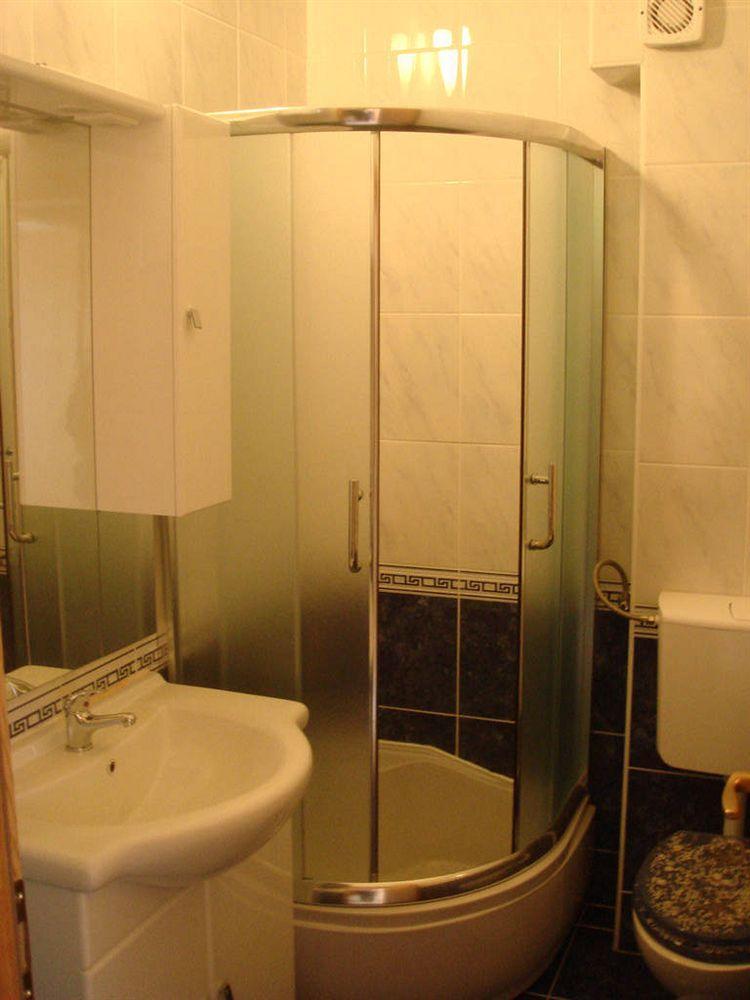Apartments Mia Stari Grad  Luaran gambar
